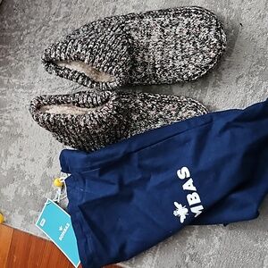 Bombas slippers brand new